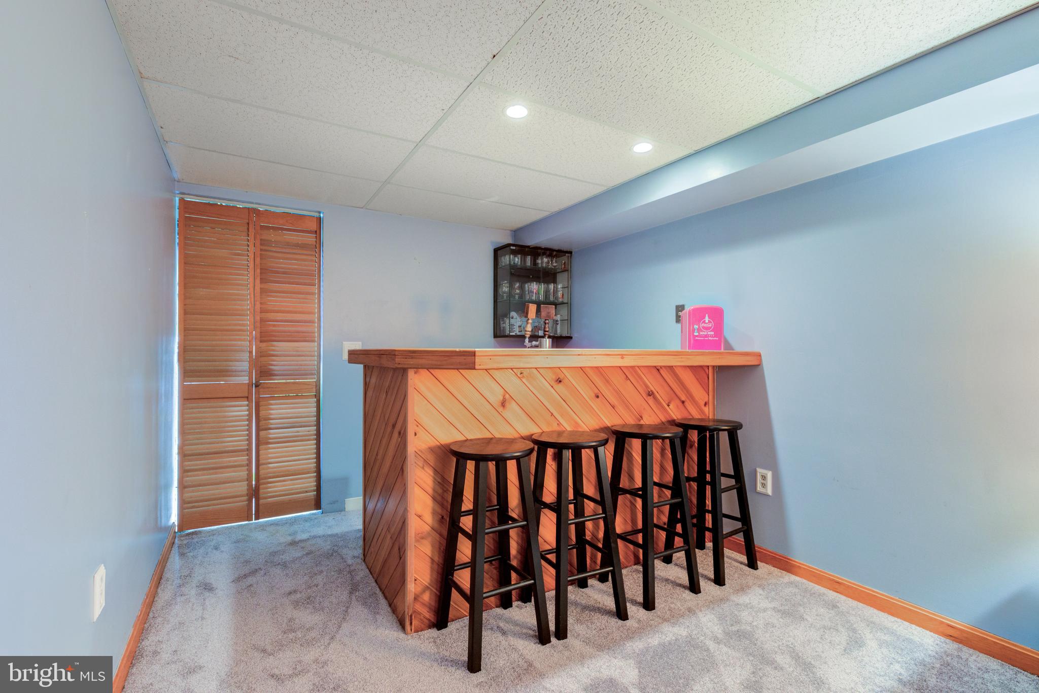 4013 Redden Road Drexel Hill, PA 19026 - Photo 36 of 46 Basement Wet Bar