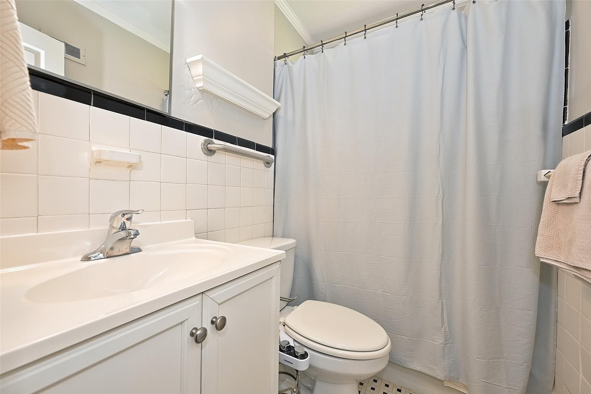 4302 Randolph Road Charlotte, NC 28211 - Photo 18 of 21 Gallery Image 18