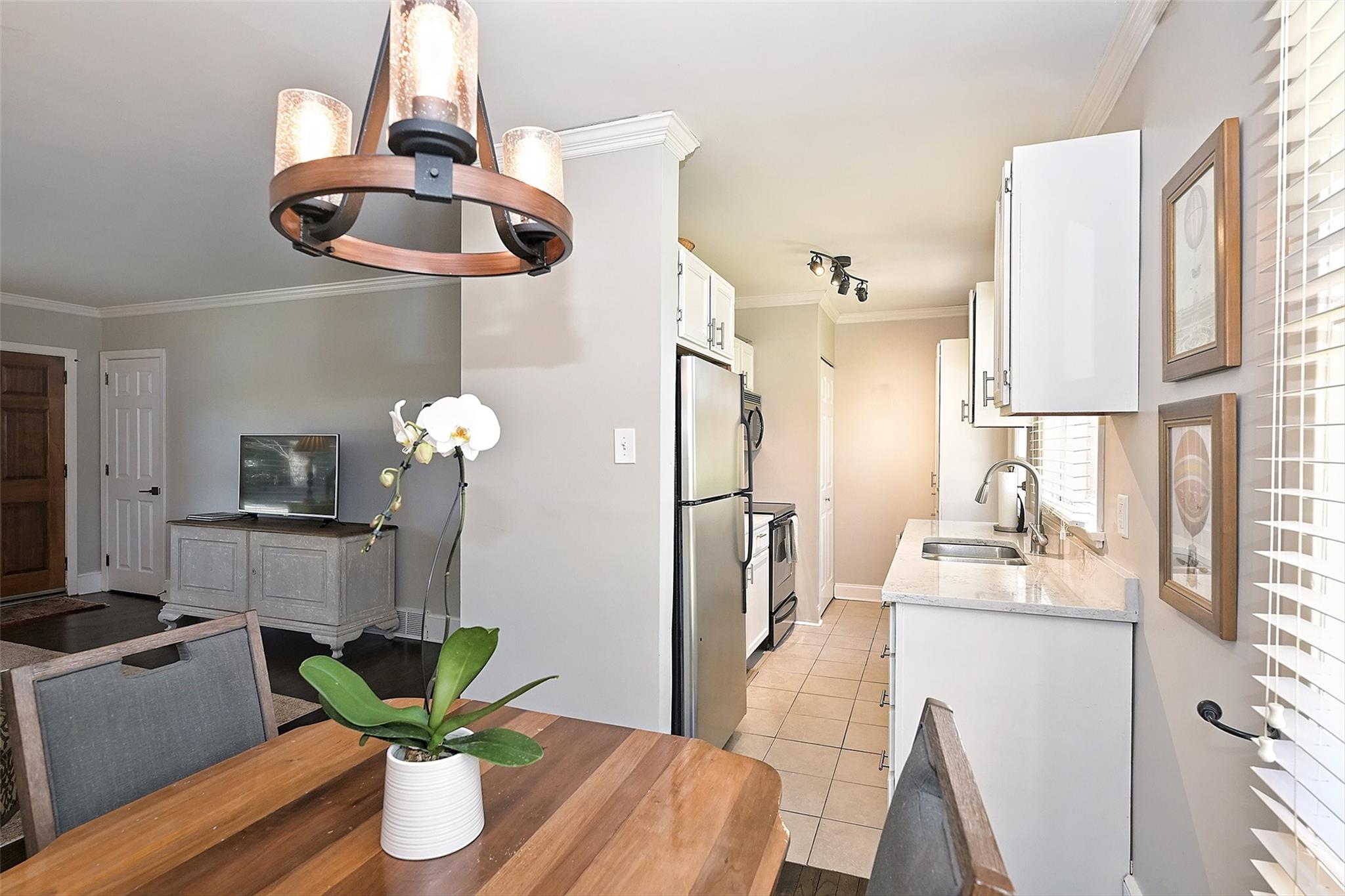 4302 Randolph Road Charlotte, NC 28211 - Photo 10 of 21 Gallery Image 10