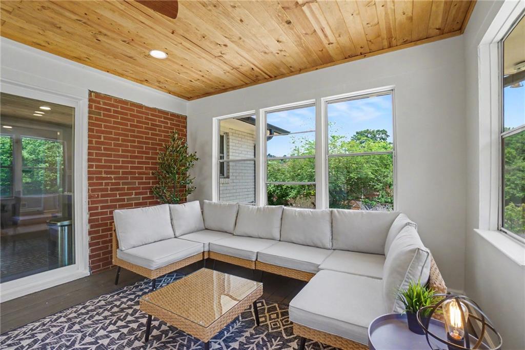 2653 Hicks Road Marietta, GA 30060 - Photo 18 of 36 Gallery Image 18