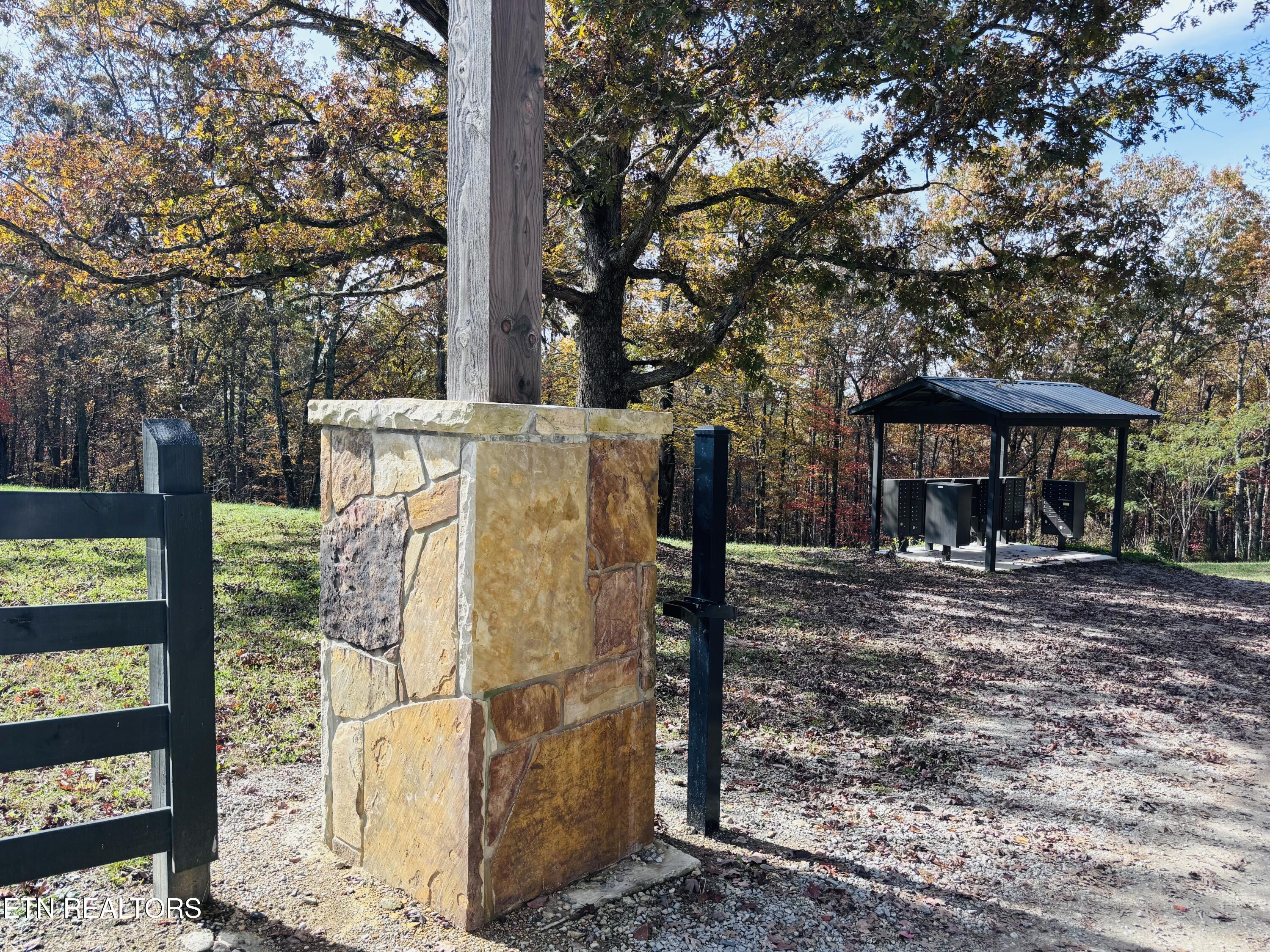 Stonecipher Court Sunbright, TN 37872 - Photo 2 of 38 IMG_2370