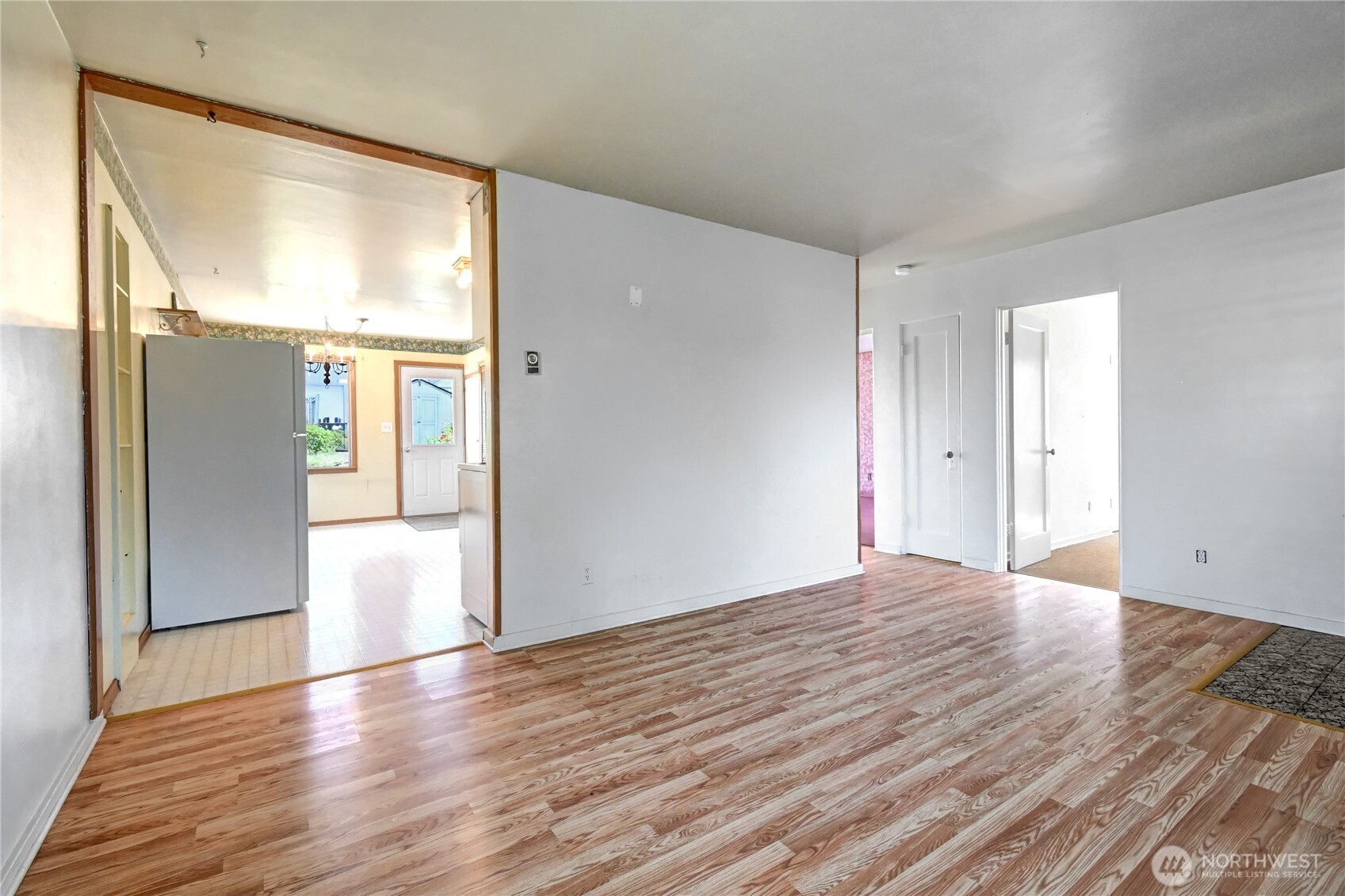 1327 Maple Street Everett, WA 98201 - Photo 10 of 31