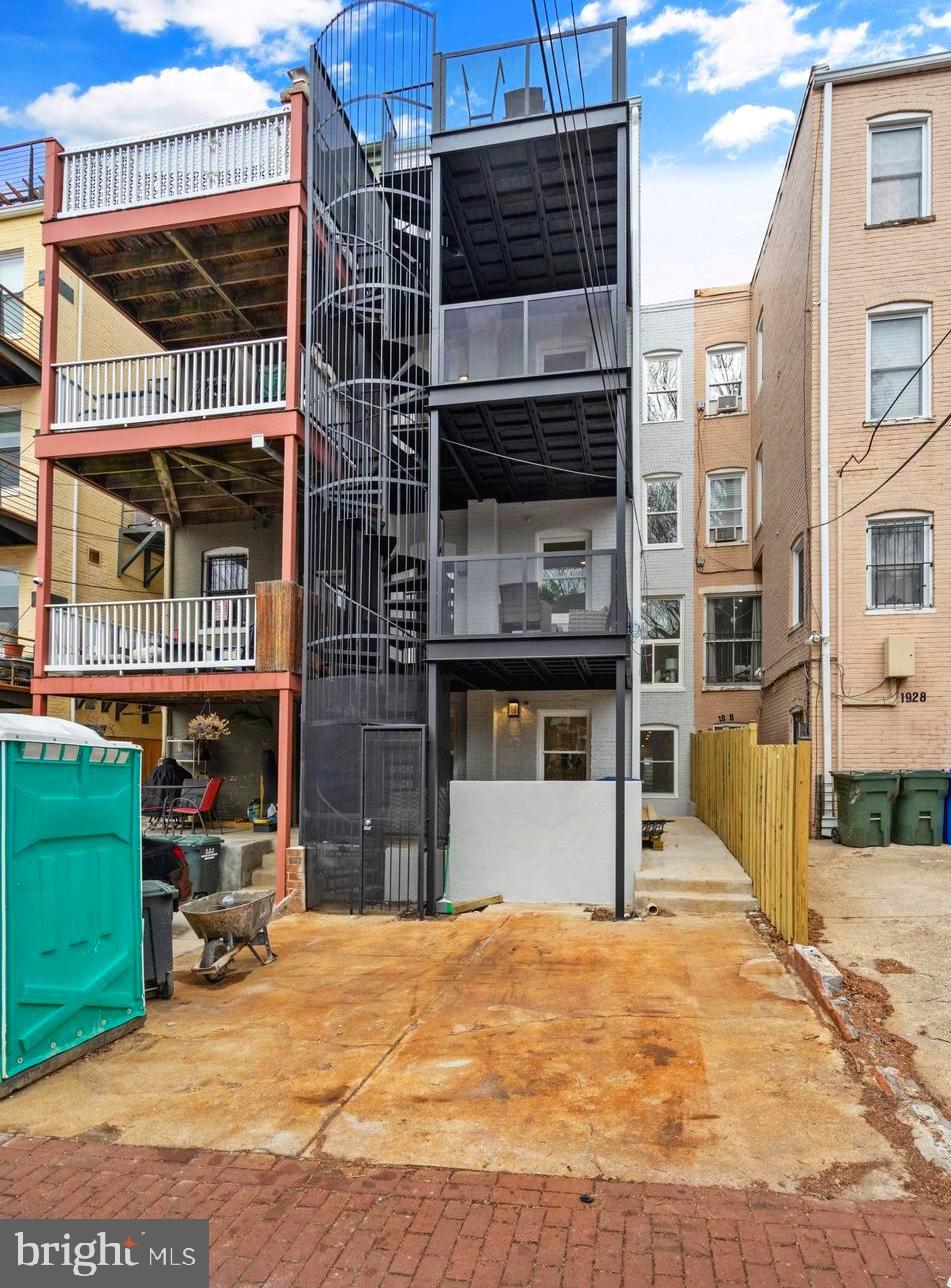 1930 Calvert Street Northwest, Unit 2 Washington, DC 20009 - Photo 17 of 18 Gallery Image 17