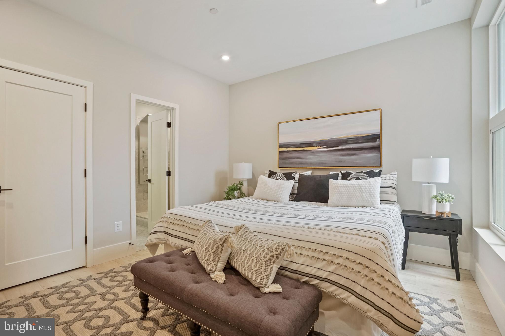 1930 Calvert Street Northwest, Unit 2 Washington, DC 20009 - Photo 9 of 18 Gallery Image 9