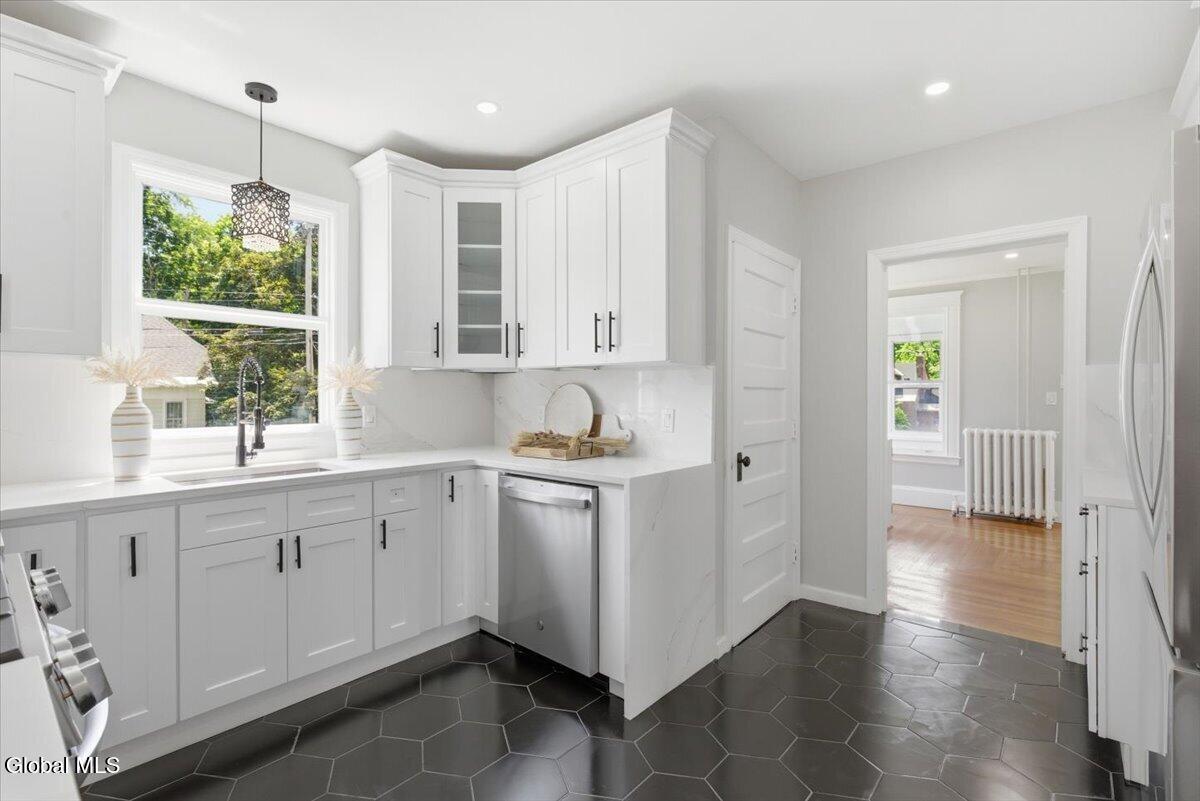 963 Riverview Road Clifton Park, NY 12148 - Photo 11 of 36 16-013_MW2_0947