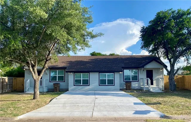$1,100 | 316 East Champion Street, Edinburg, TX 78539