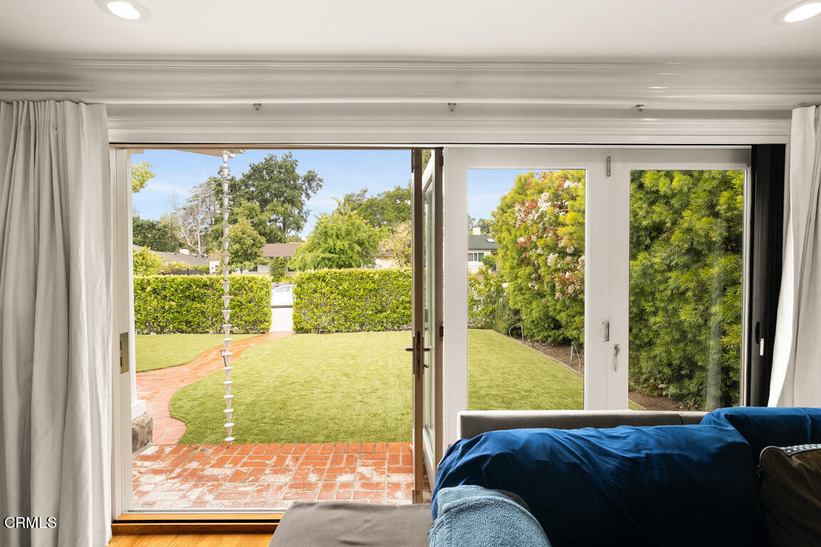4900 Crown Avenue La Canada Flintridge, CA 91011 - Photo 7 of 41 a view of a room that has a bed in it