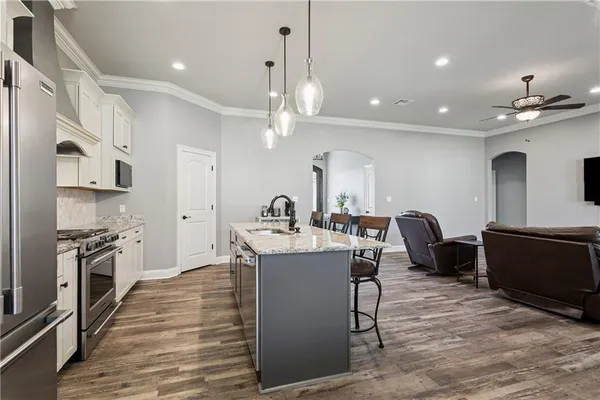 $395,000 | 108 Edna Drive, Des Allemands, LA 70030