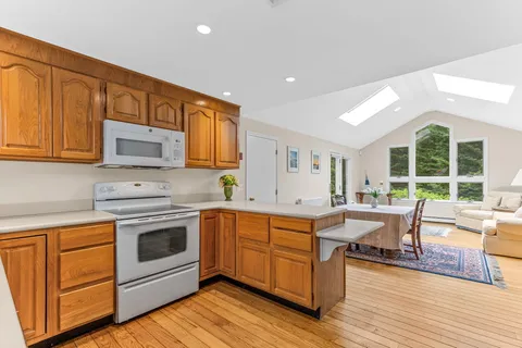 $1,100,000 | 35 Oakridge Circle, Chatham, MA 02633