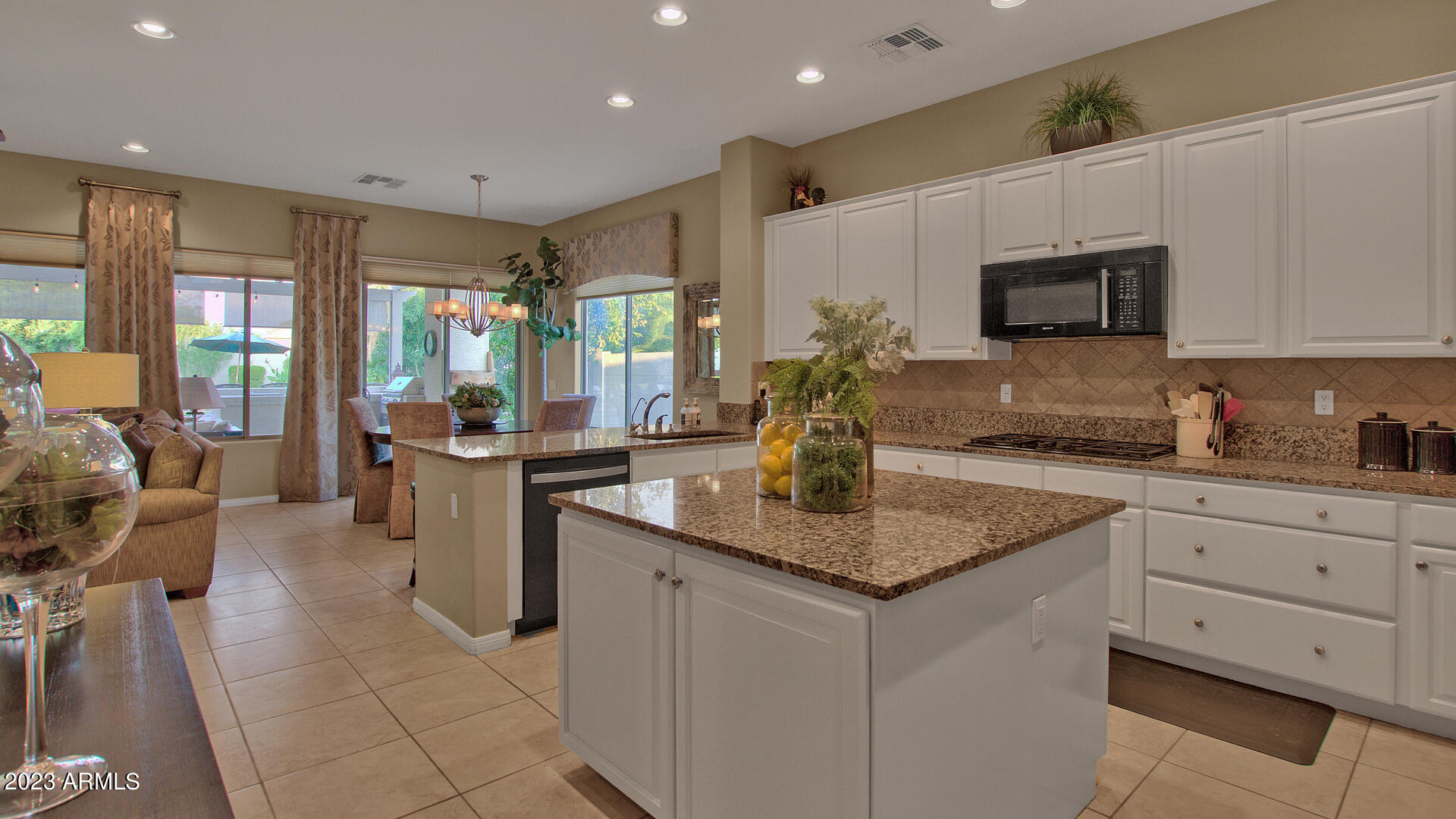 4633 South Ranger Court Gilbert, AZ 85297 - Photo 21 of 60 21