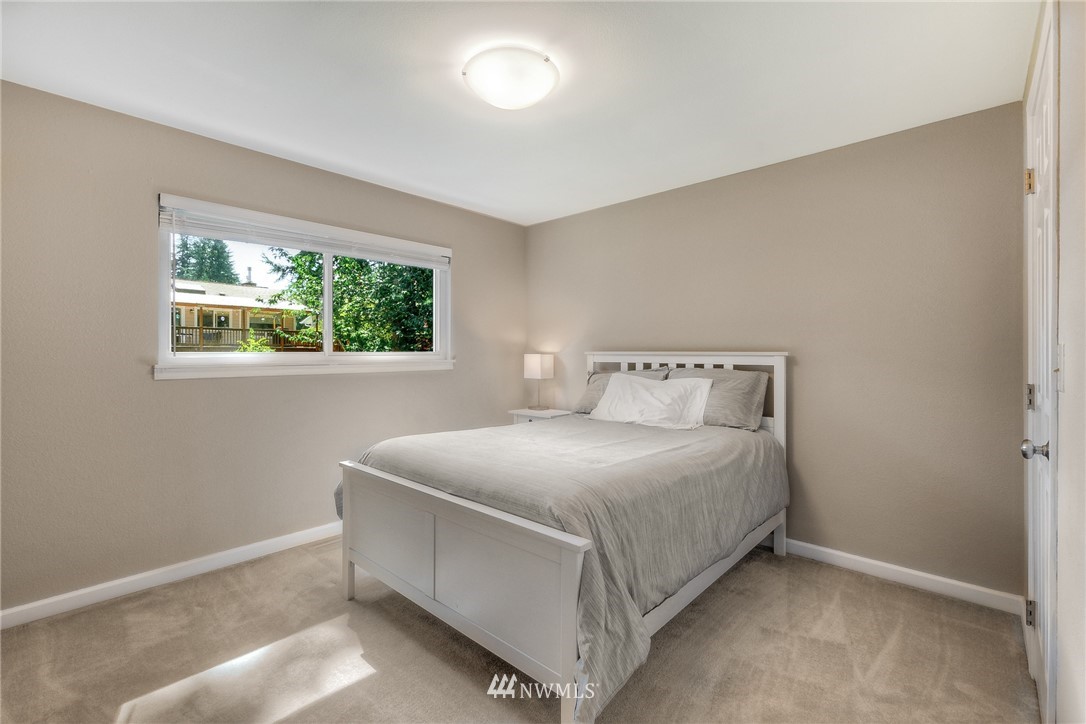 15635 Southeast 178th Street Renton, WA 98058 - Photo 14 of 22