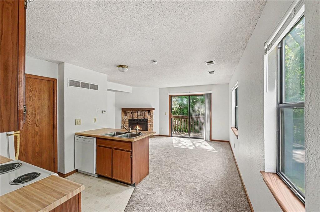 8213-8215 North Everton Avenue Kansas City, MO 64152 - Photo 10 of 18