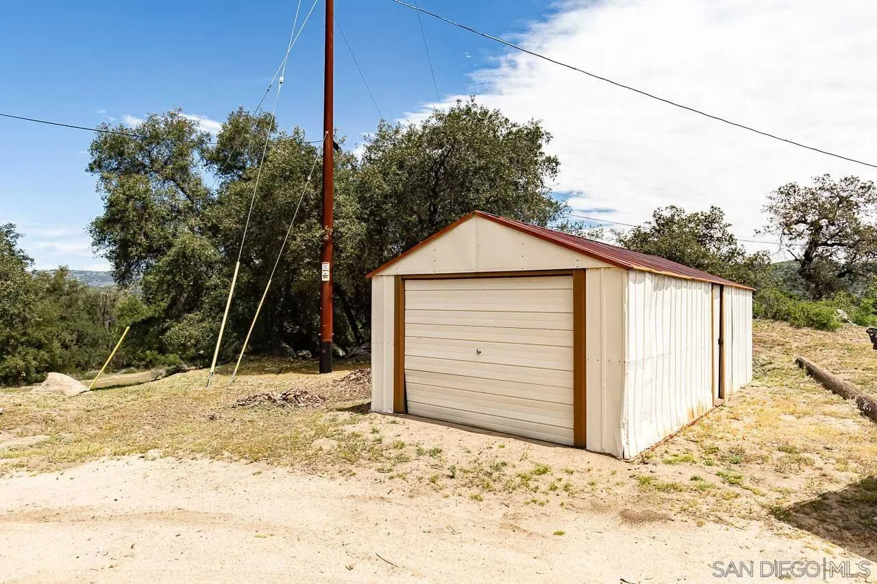 4171 Ritchie Road Santa Ysabel, CA 92070 - Photo 12 of 35 Gallery Image 12