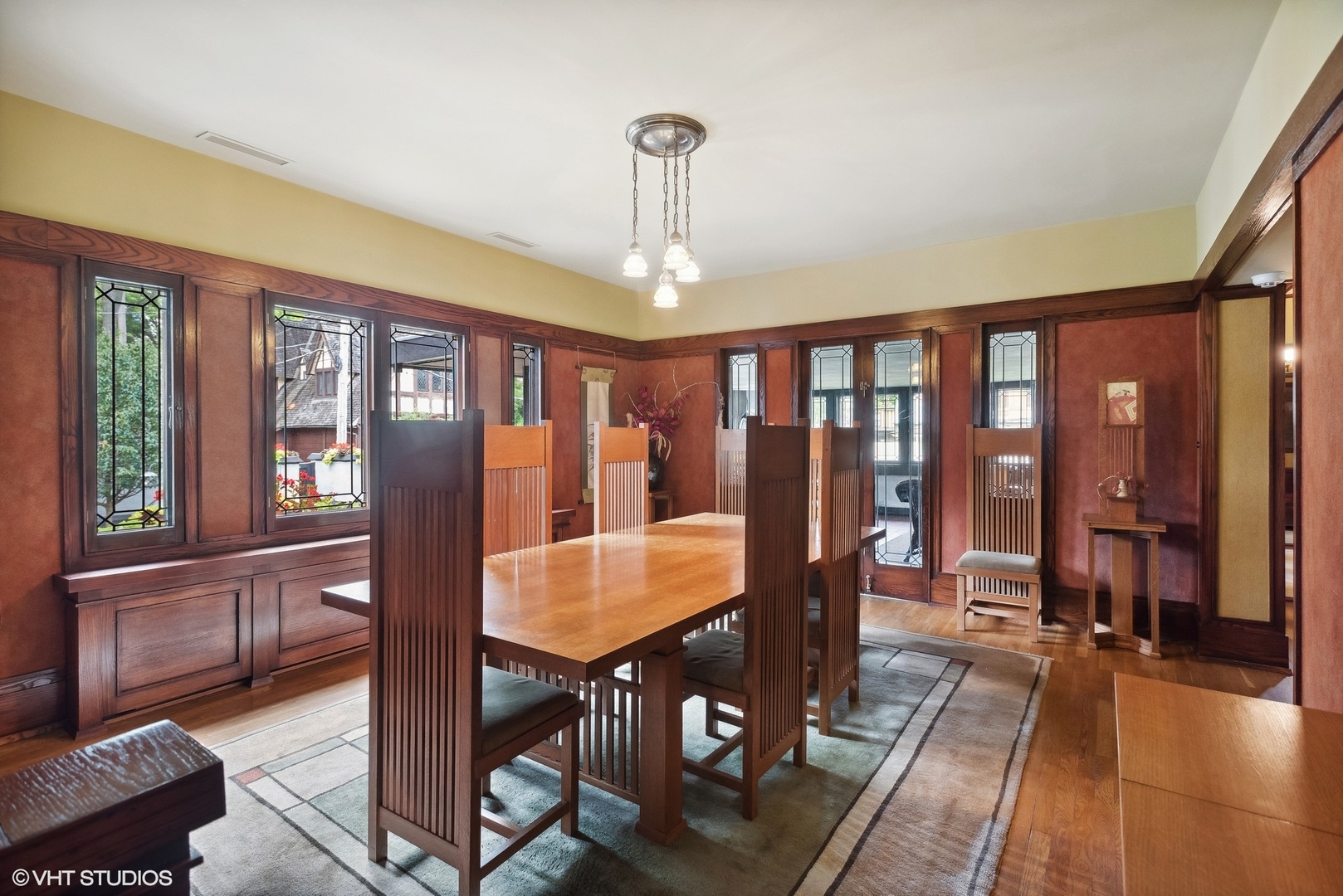 313 Forest Avenue Oak Park, IL 60302 - Photo 13 of 50 a view of a livingroom with furniture window and wooden floor