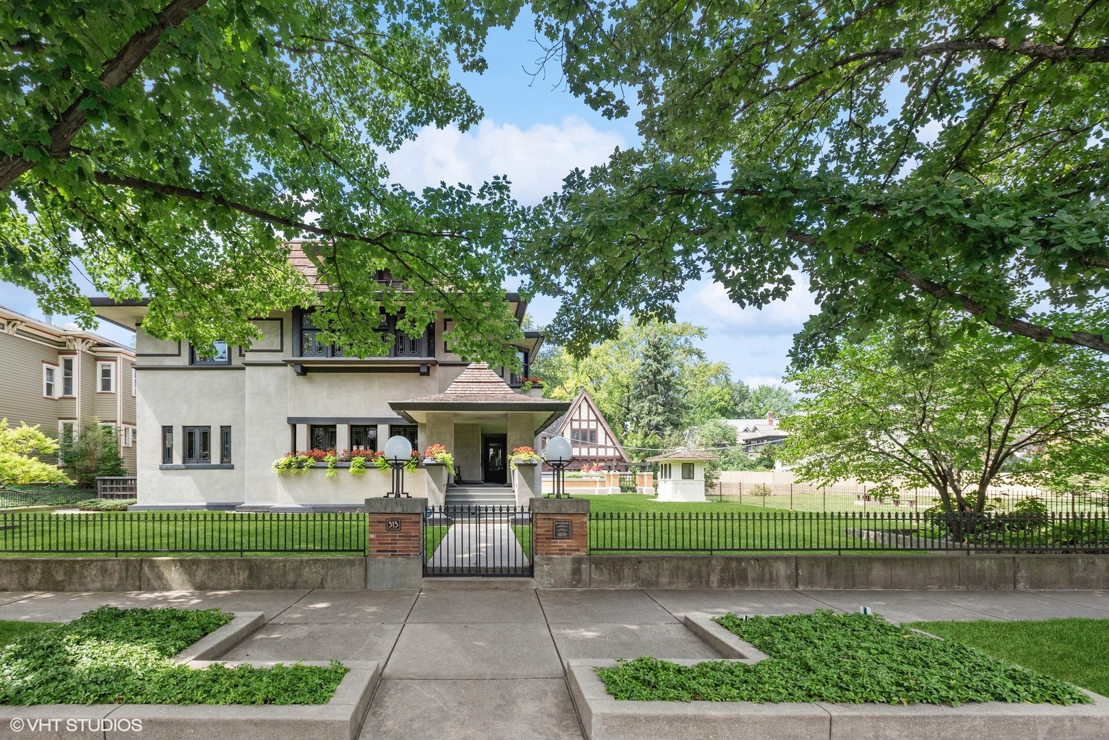 313 Forest Avenue Oak Park, IL 60302 - Photo 2 of 50 a view of a house with a yard