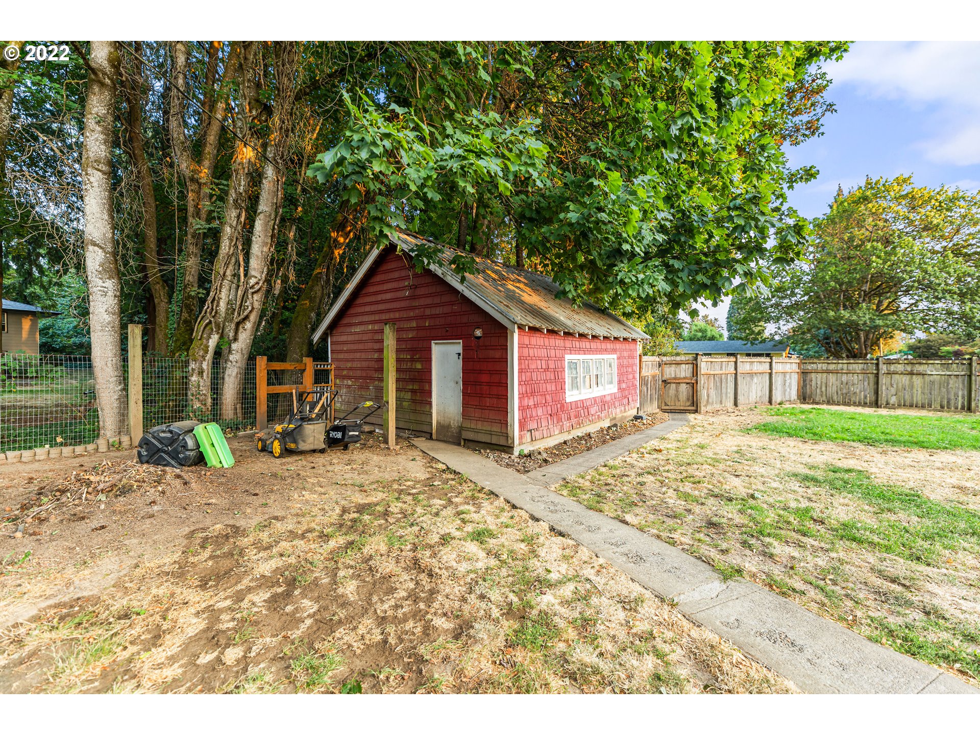 401 Maple Street Ridgefield, WA 98642 - Photo 26 of 31 a view of a house with a yard
