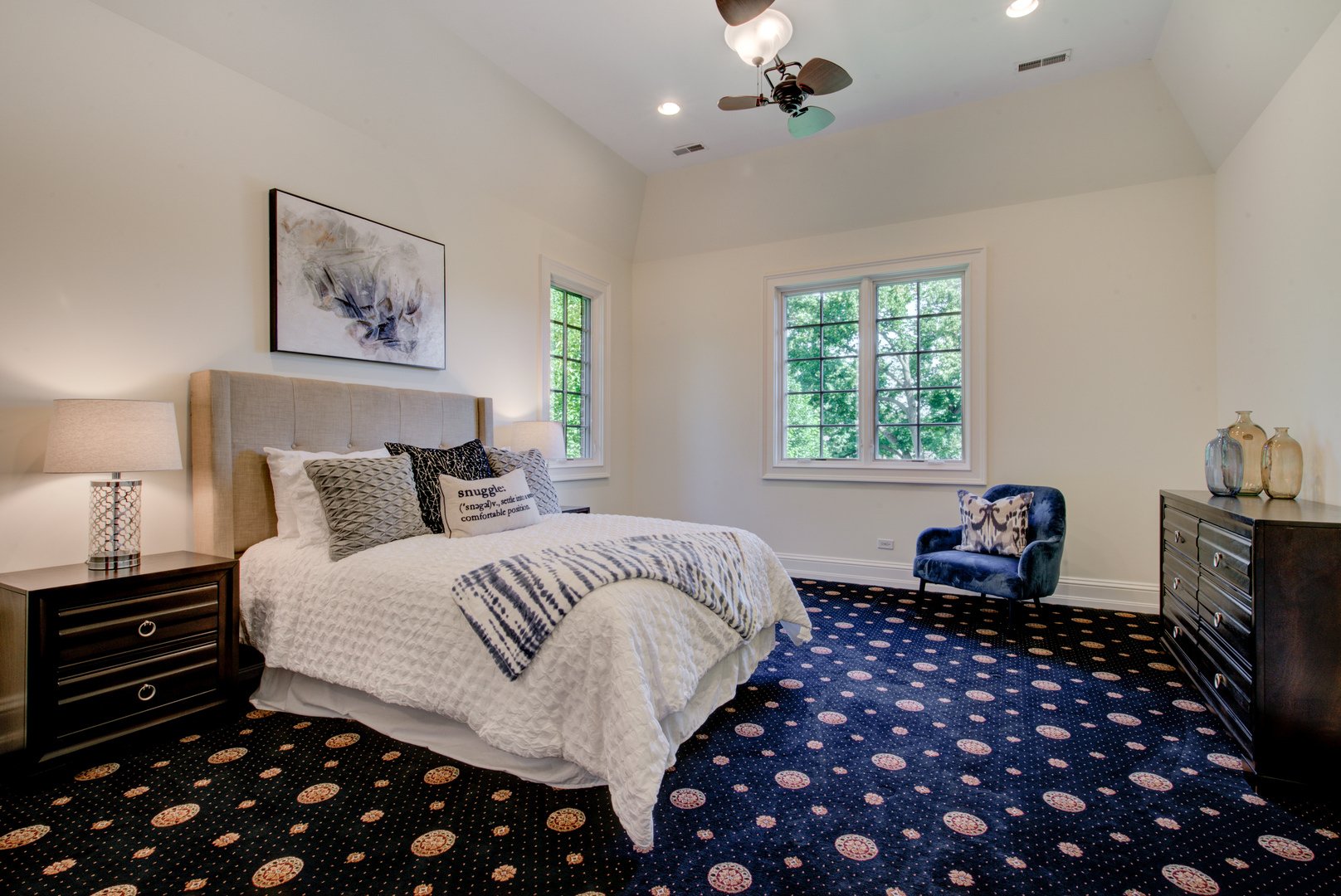 102 Longmeadow Road Winnetka, IL 60093 - Photo 31 of 52 a bedroom with a bed and dresser