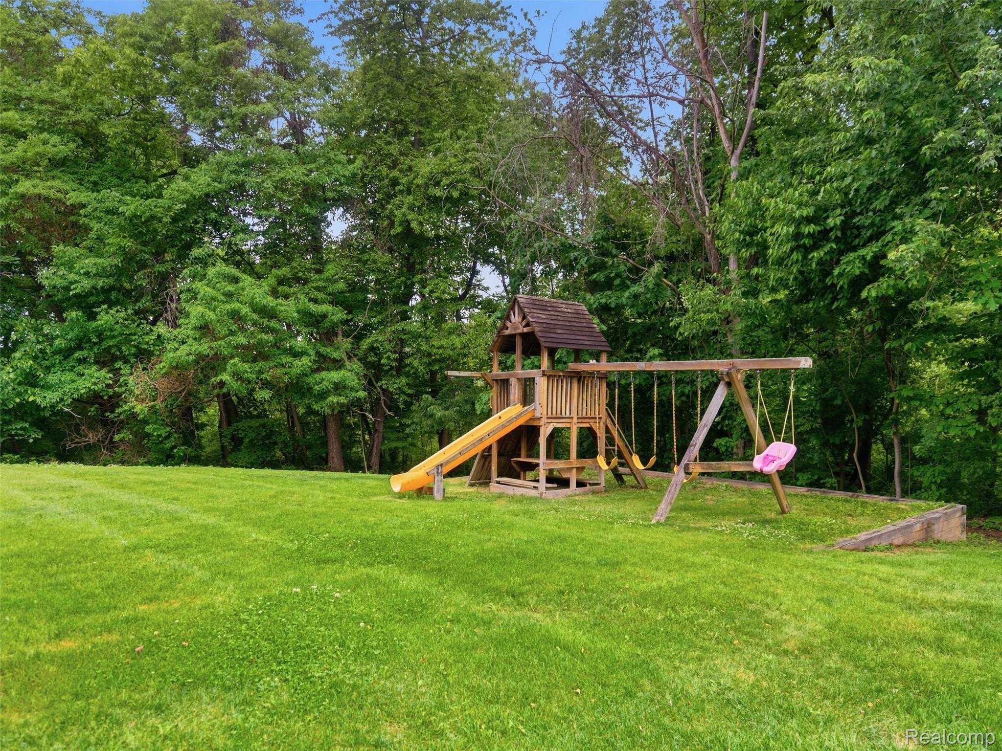 5454 Creekmonte Drive Rochester, MI 48306 - Photo 55 of 69 78-DSC07920.jpg