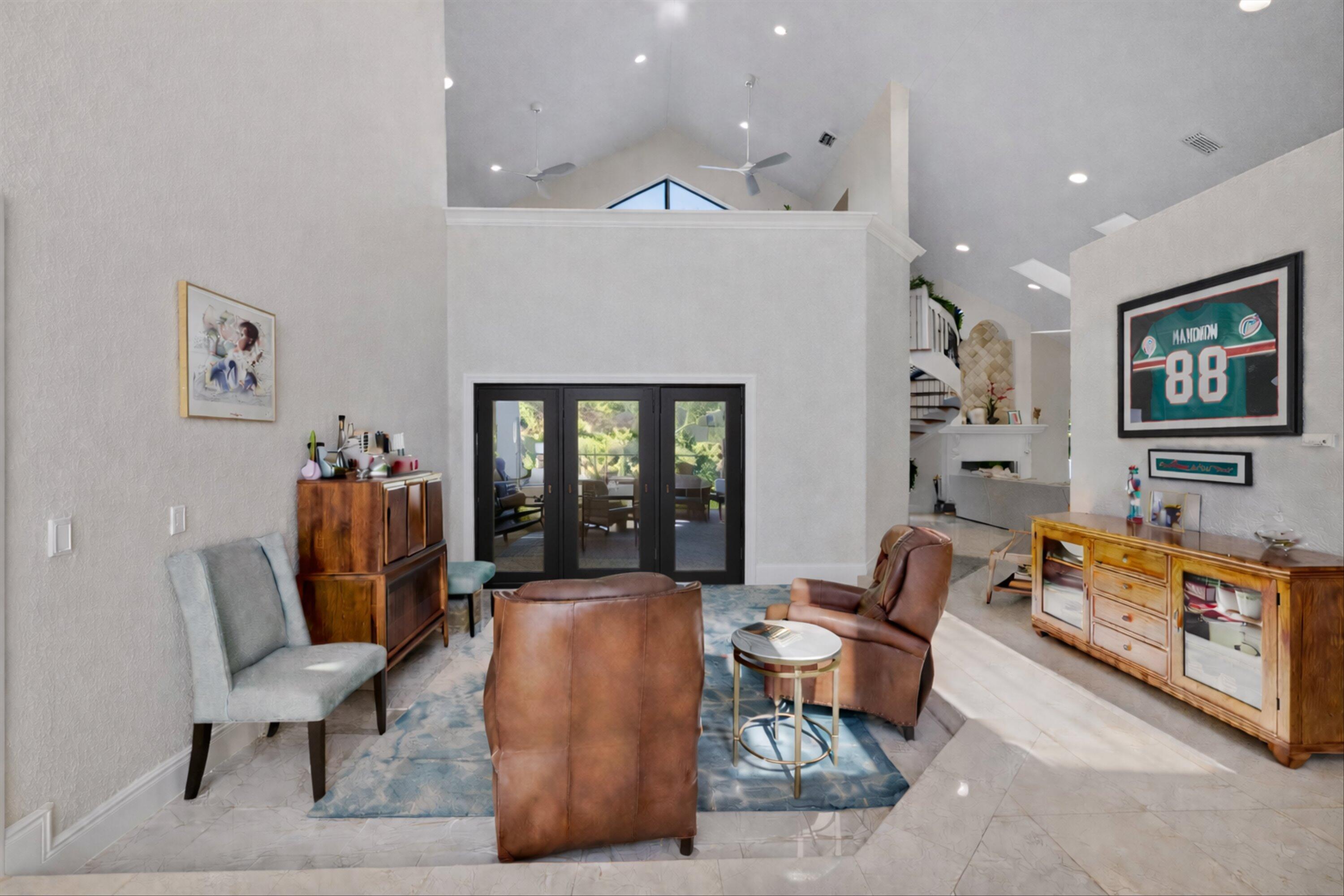 10655 Rio Hermoso Delray Beach, FL 33446 - Photo 2 of 29 06-109578667