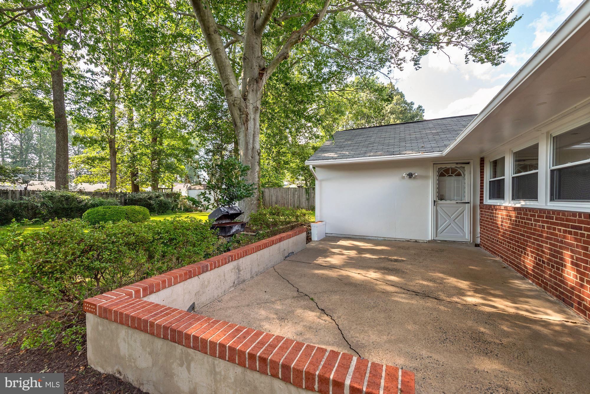 5217 Milland Street Springfield, VA 22151 - Photo 28 of 29 Exterior (Rear)