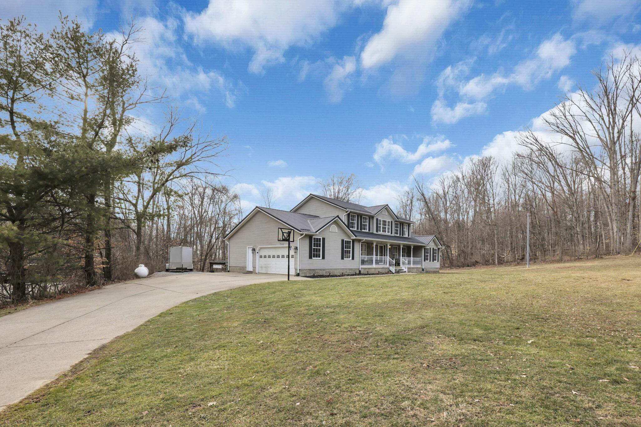 5521 Morgan Center Road Mount Vernon, OH 43050 - Photo 2 of 104 2-web-or-mls-GR7A4924