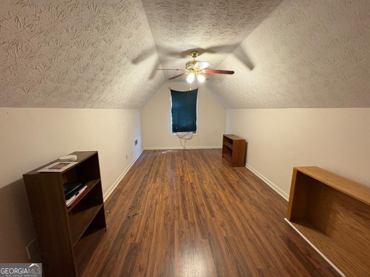 205 Boulevard Street Cleveland, GA 30528 - Photo 19 of 26 Bed 4 upstairs