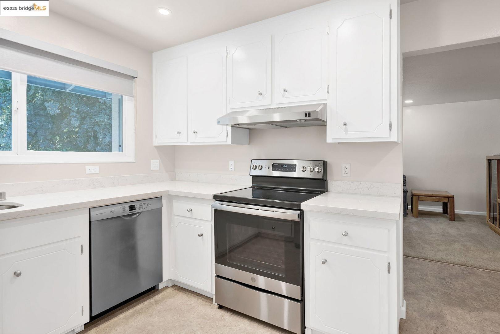 2011 Regis Drive Davis, CA 95618 - Photo 14 of 33