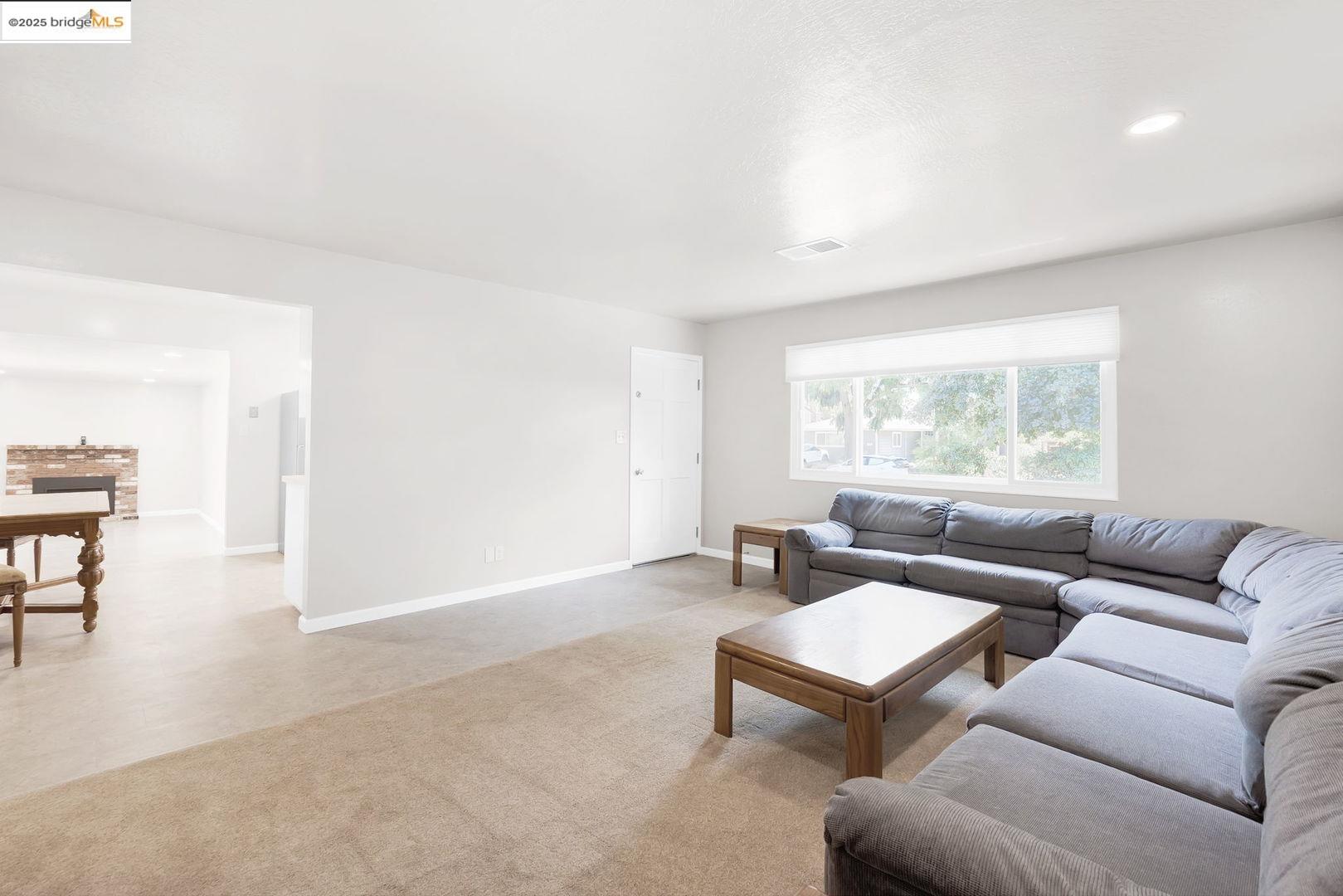 2011 Regis Drive Davis, CA 95618 - Photo 9 of 33