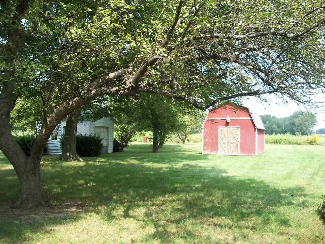 14751 Pierce Road Bremen, IN 46506 - Photo 8 of 26