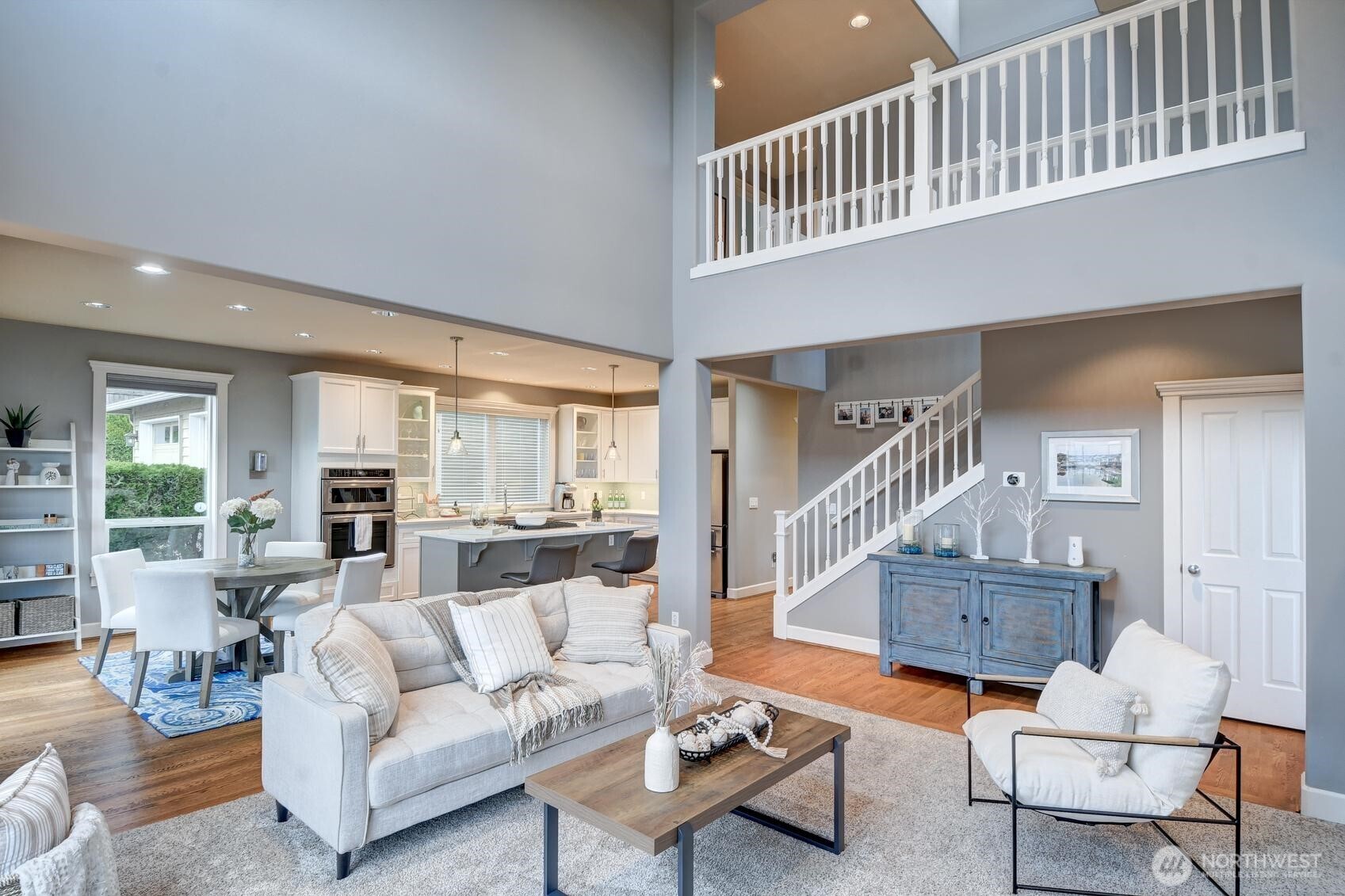 217 9th Avenue South Edmonds, WA 98020 - Photo 12 of 40