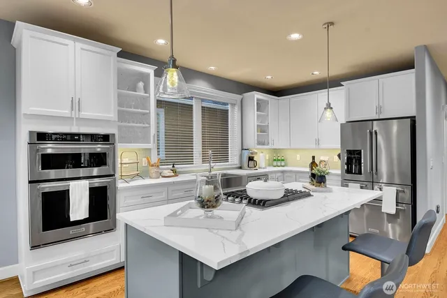 $1,999,999 | 217 9th Avenue South, Edmonds, WA 98020