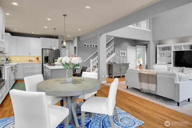 $1,999,999 | 217 9th Avenue South, Edmonds, WA 98020