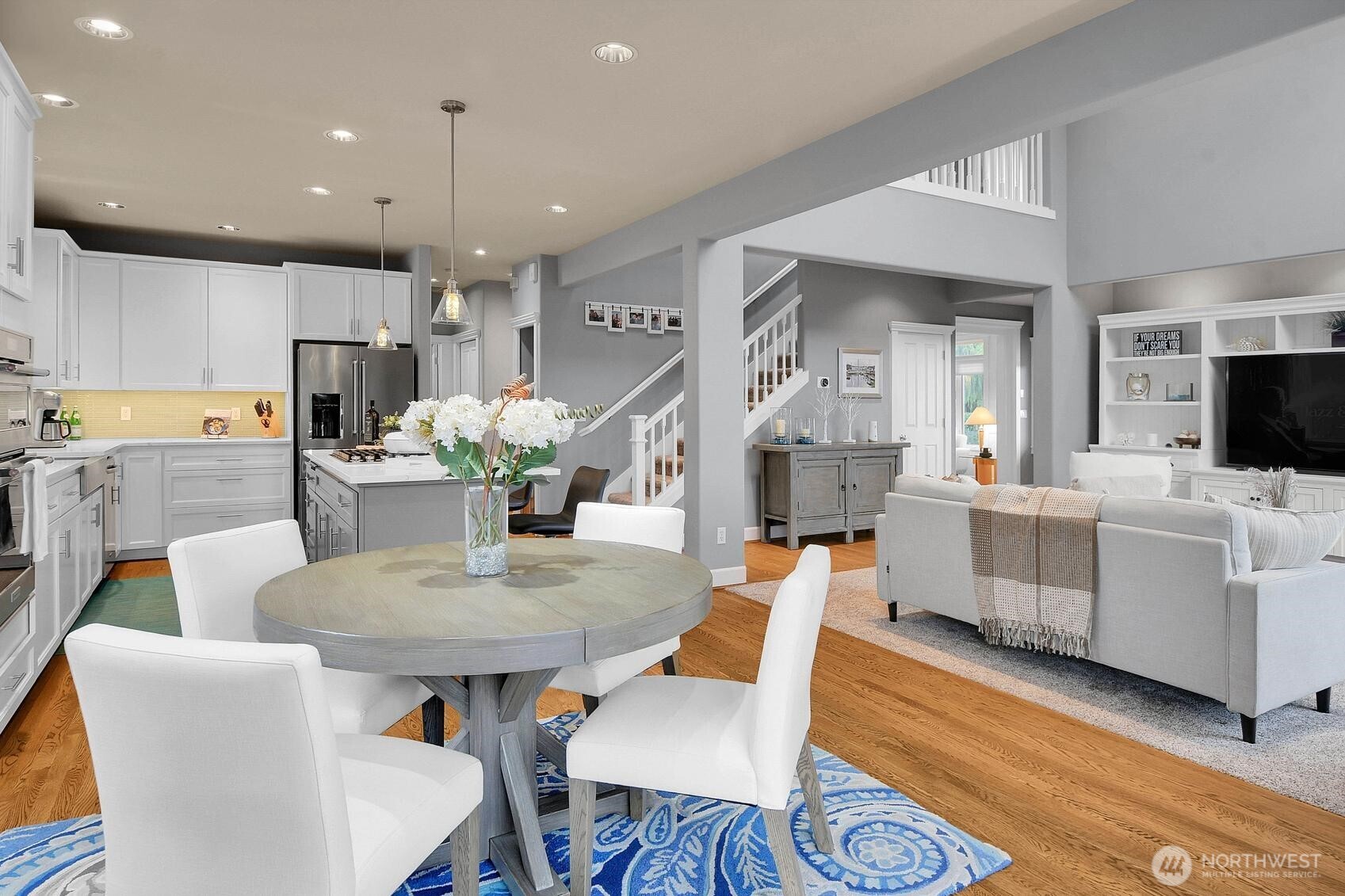 217 9th Avenue South Edmonds, WA 98020 - Photo 16 of 40