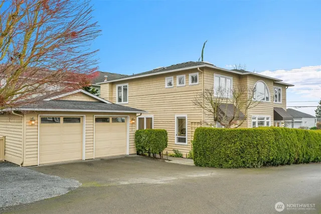 $1,999,999 | 217 9th Avenue South, Edmonds, WA 98020
