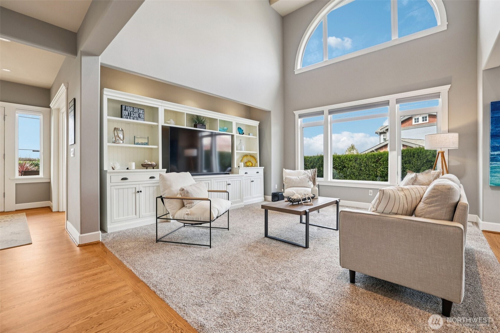 217 9th Avenue South Edmonds, WA 98020 - Photo 3 of 37