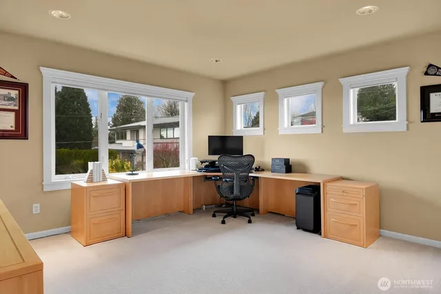 $1,999,999 | 217 9th Avenue South, Edmonds, WA 98020