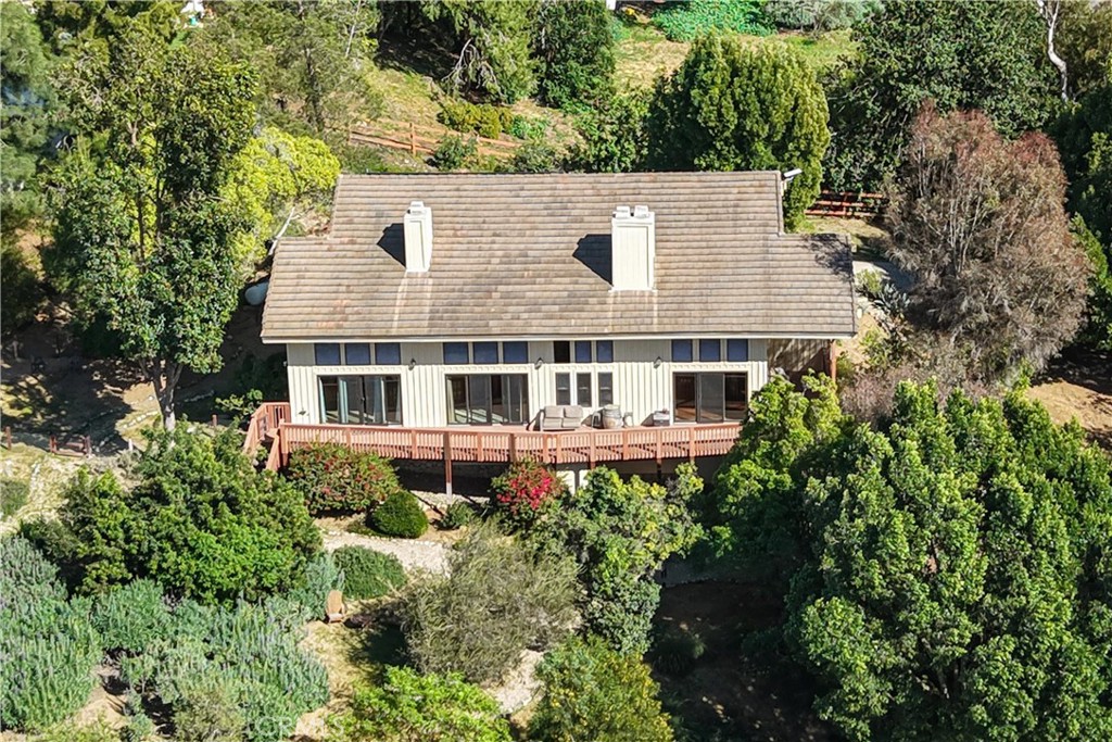 2248 Mil Sorpresas Drive Fallbrook, CA 92028 - Photo 13 of 74 an aerial view of a house