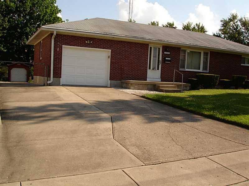 1033 Robin Road Springfield, OH 45503 - Photo 1 of 2