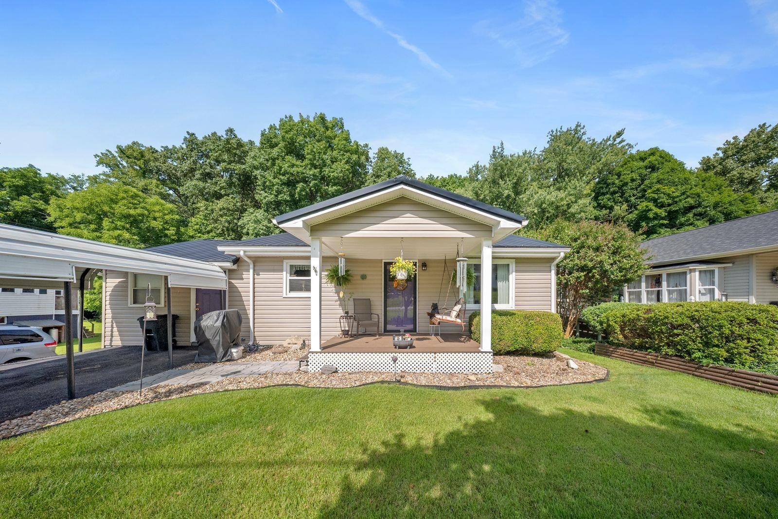 1100 Raceland Avenue Raceland, KY 41169 - Photo 1 of 41