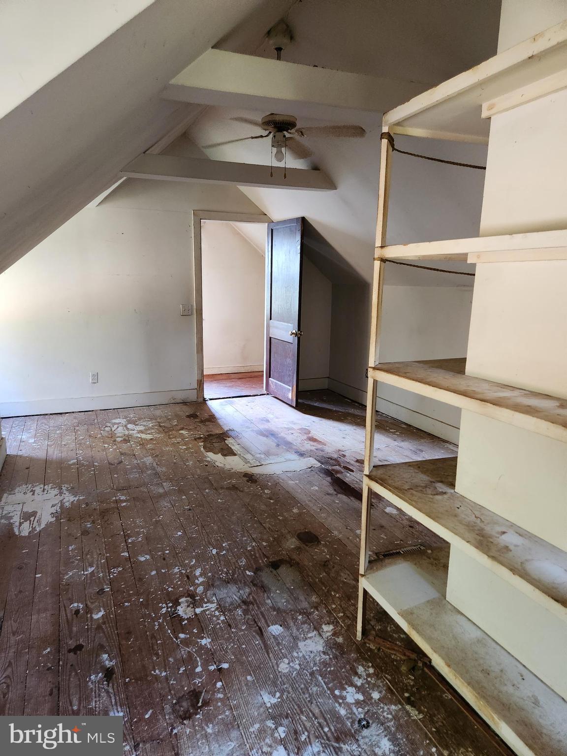 2138 Back Creek Road Gore, VA 22637 - Photo 27 of 32 upper room