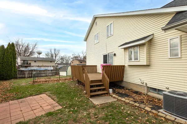 $277,000 | 313 Sullivan Drive, Colona, IL 61241