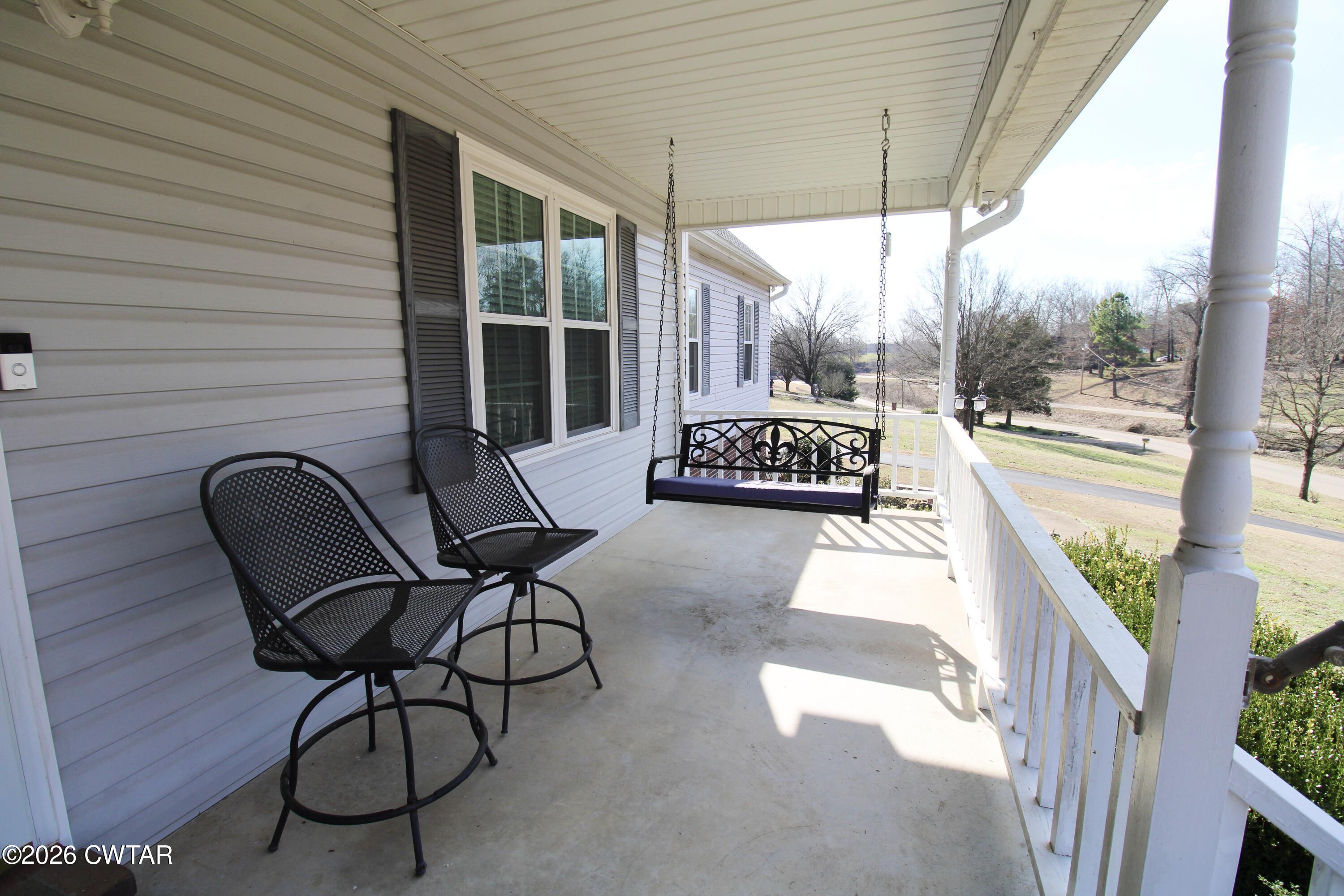 285 Meadowbrook Circle Lexington, TN 38351 - Photo 23 of 26 a outdoor space with furniture