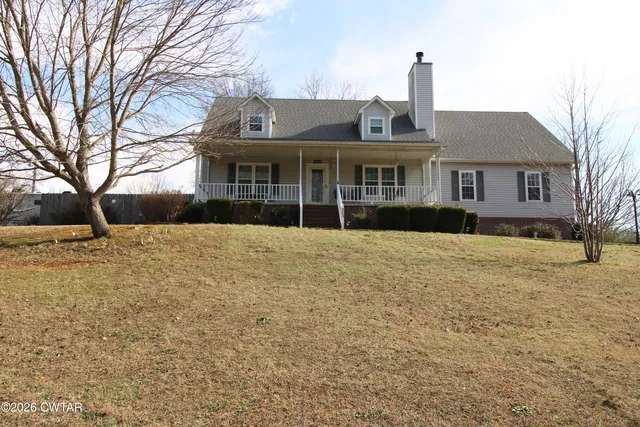 a front view of house with yard