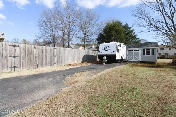 $469,900 | 285 Meadowbrook Circle, Lexington, TN 38351