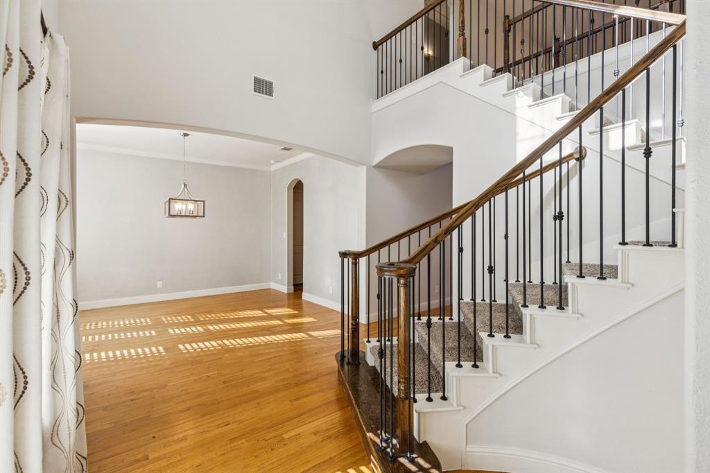 10234 Cava Road Frisco, TX 75035 - Photo 4 of 40 a view of entryway