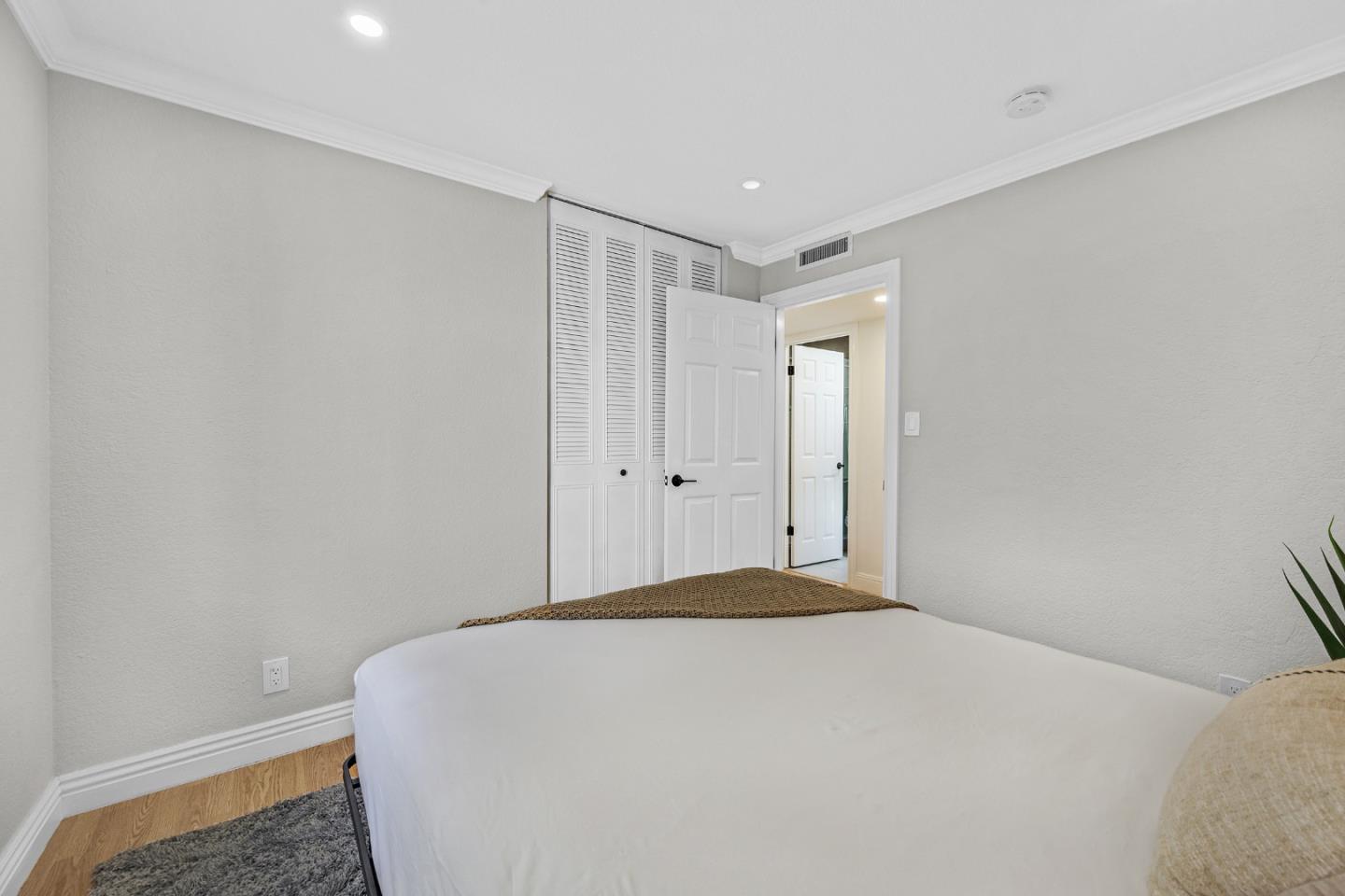 2514 Heatherlark Circle Pleasanton, CA 94566 - Photo 21 of 40 a bedroom with a bed and a shower