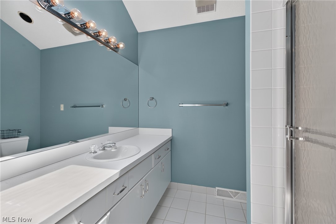 25370 Letchworth Road Beachwood, OH 44122 - Photo 32 of 43
