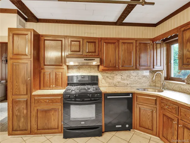 $745,000 | 183 New Hempstead Road, New City, NY 10956