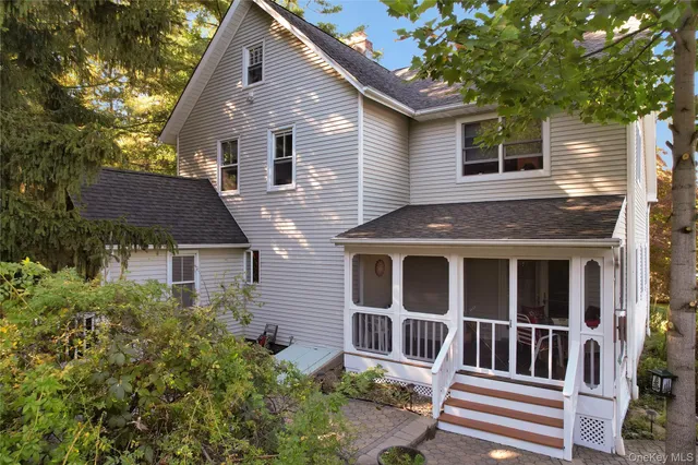 $745,000 | 183 New Hempstead Road, New City, NY 10956