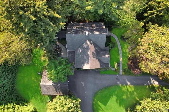 $745,000 | 183 New Hempstead Road, New City, NY 10956